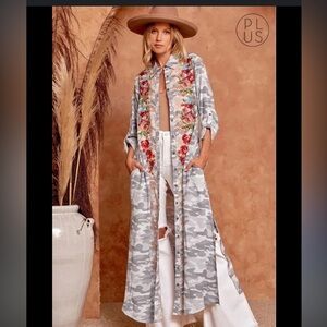 Savanna Jane Maxi Dress Duster Button Front Gray Camo Floral Embroidered Sz Sm